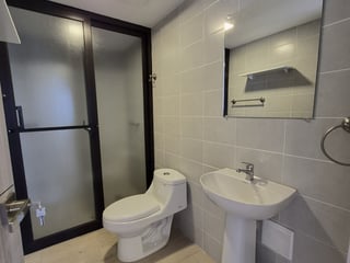 Apartamento 2 habitaciones en renta edificio zona 12 - 5