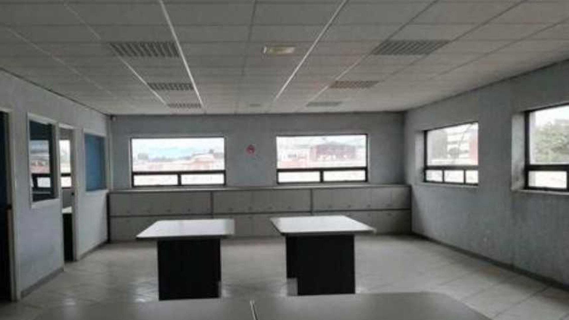 EDIFICIO DE CUATRO NIVELES  EN VENTA EN ZONA 5,.Excelente Ubicación . - Miniatura 13