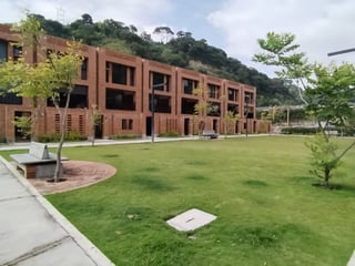 Casa en venta en proyecto residencial en Zona 13 - 5