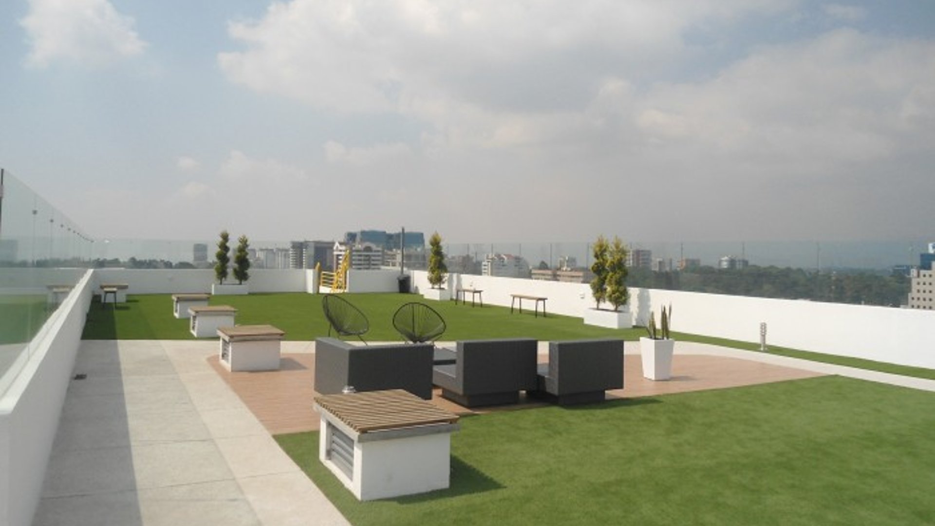 En renta apartamento en CityHaus zona 10 - Miniatura 9