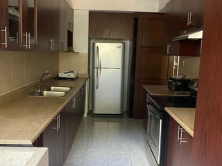 Vendo Lindo Apartamento en zona 10 Edificio Santa Clara II - 4