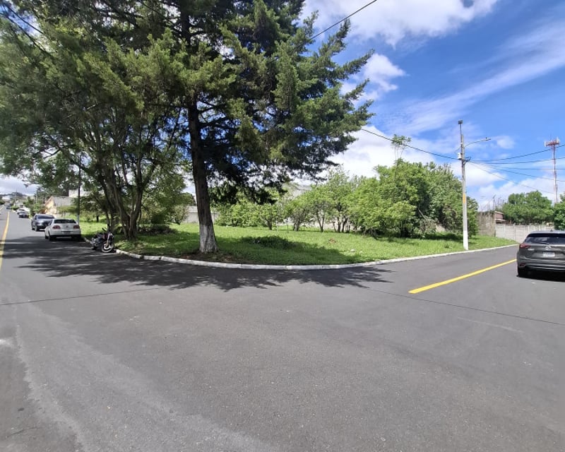 Terreno en venta zona 8 de Mixco San Cristóbal