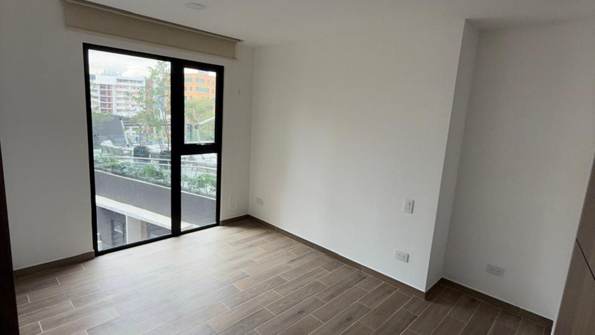 Apartamento en Alquiler Edificio Parque 14, zona 14  - Miniatura 16