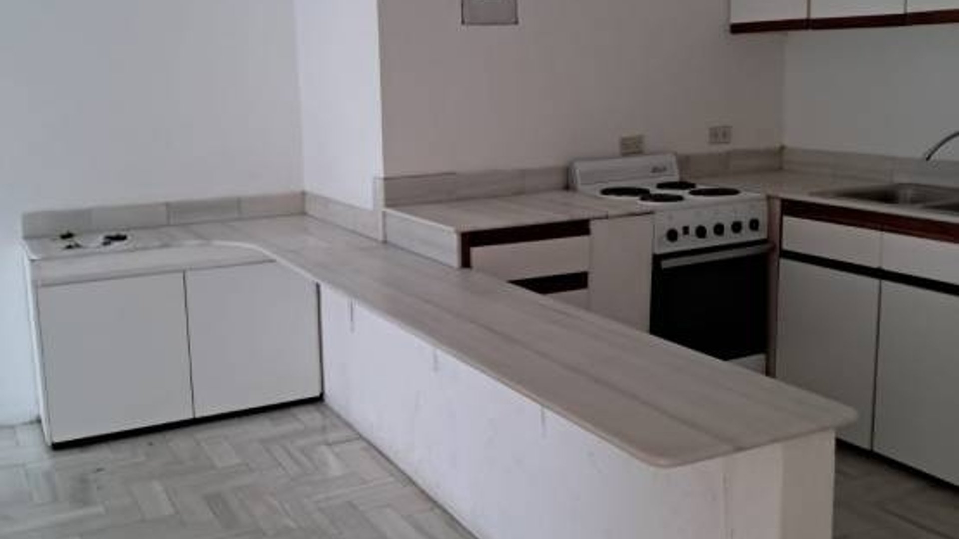 Apartamento en Renta, Zona 16 (R10376) - Miniatura 13