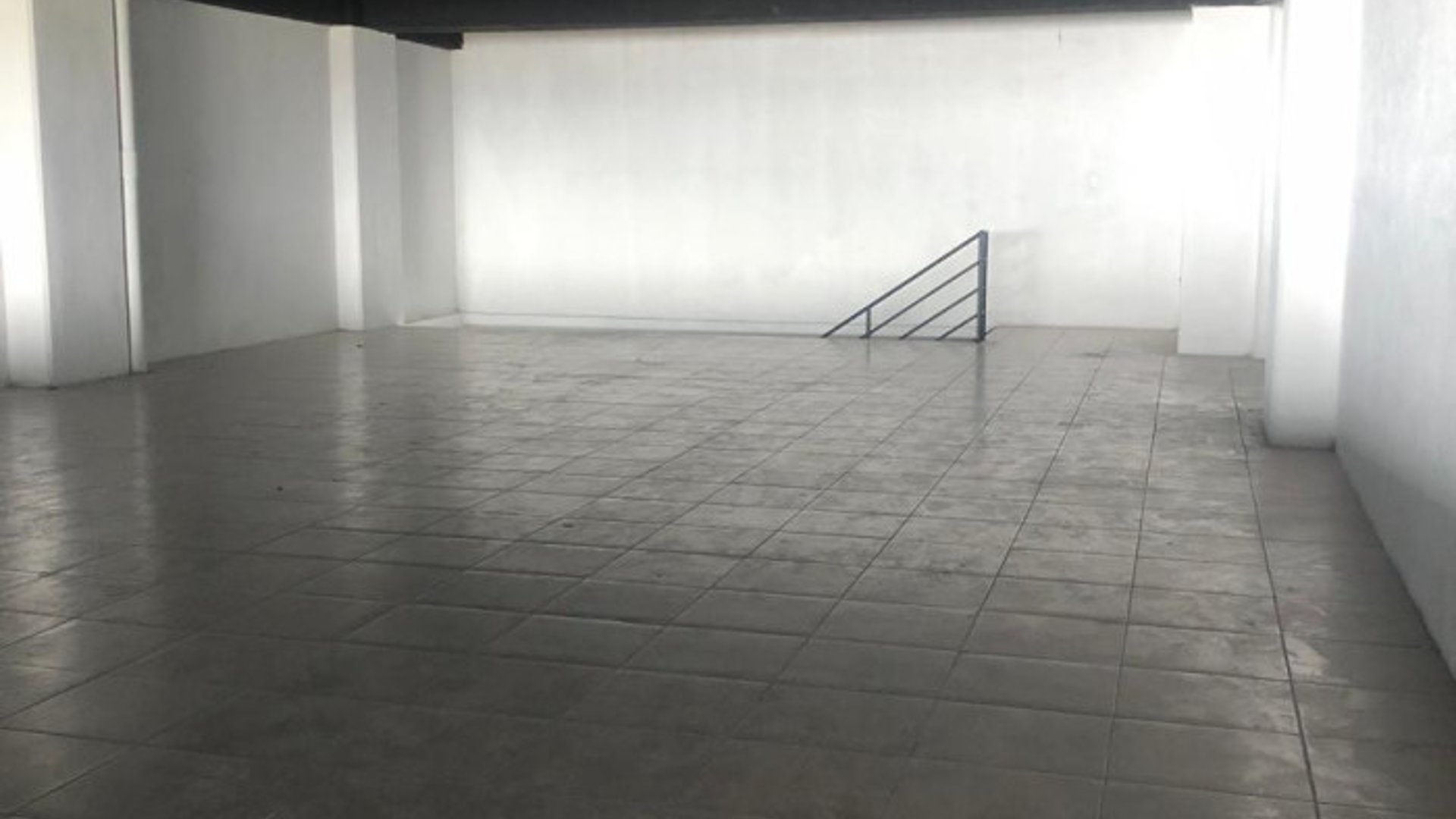 LOCAL COMERCIAL EN RENTA  GALERIAS PRIMMA ZONA 11 - Miniatura 2