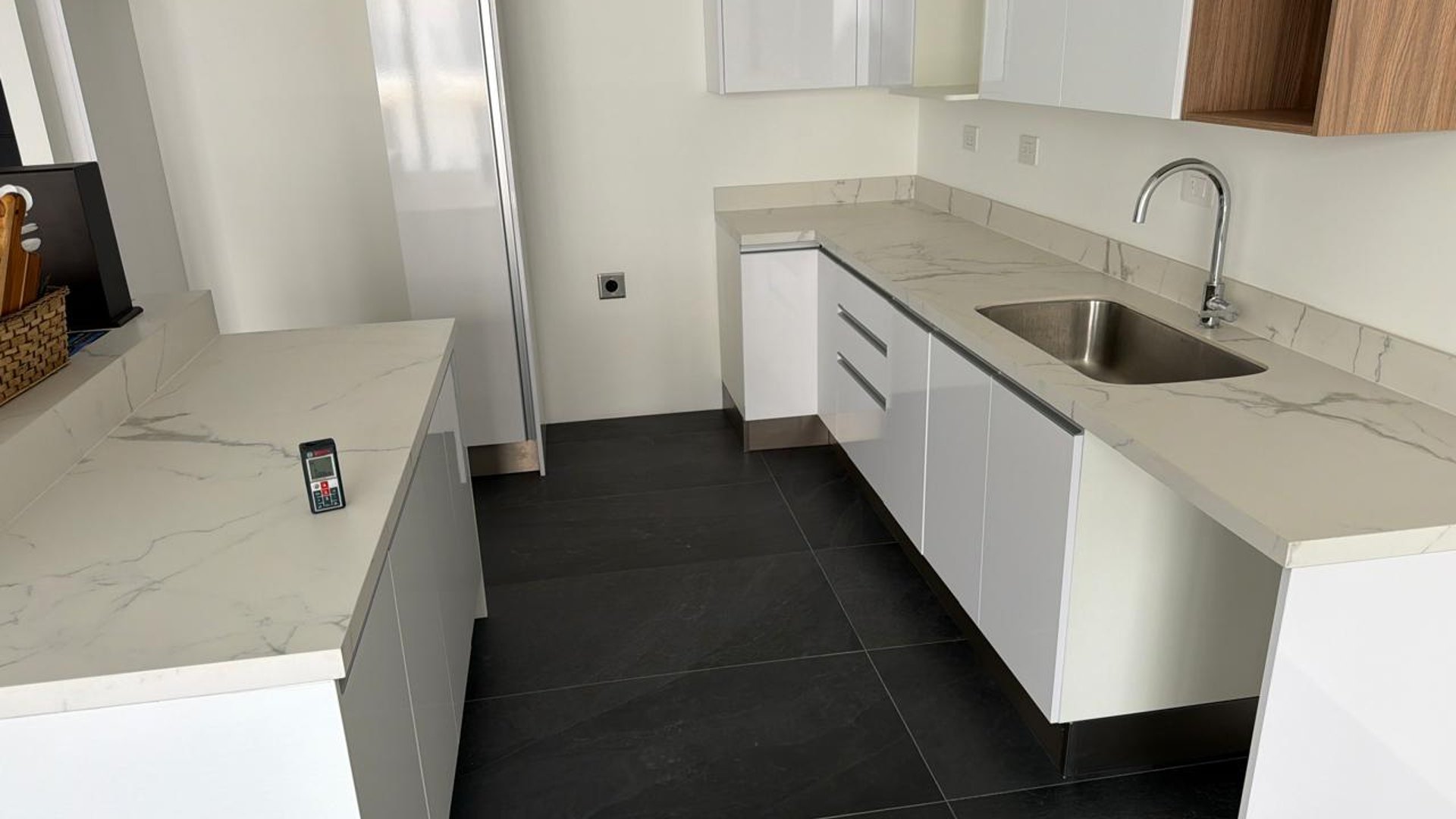 ALQUILER DE HERMOSO APARTAMENTO - NOGALES CAYALÁ, ZONA 16 - Miniatura 4
