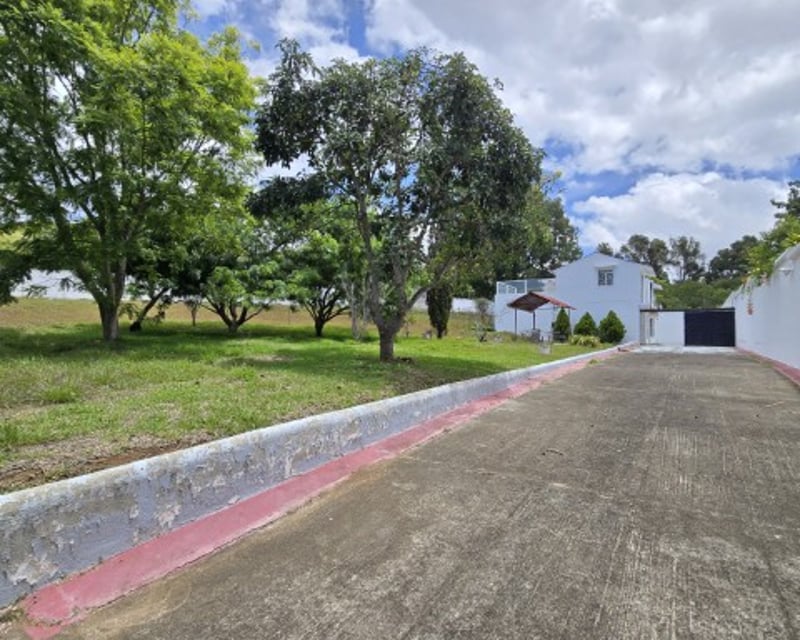 Casa con Amplio Terreno en Venta Bulevar San Cristóbal