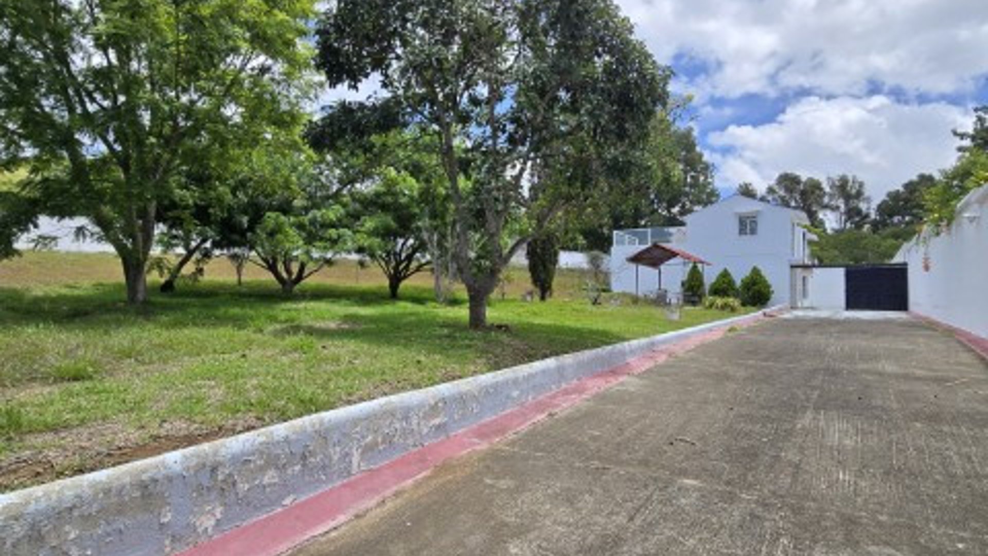 Casa con Amplio Terreno en Venta Bulevar San Cristóbal