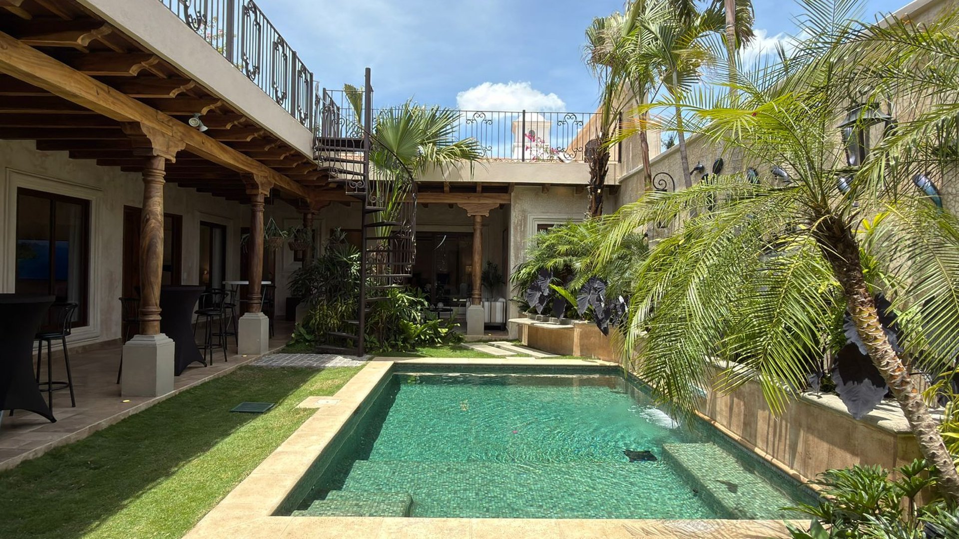 HERMOSA CASA EN VENTA EN CONDOMINIO EXCLUSIVO DE ANTIGUA G. - Miniatura 23