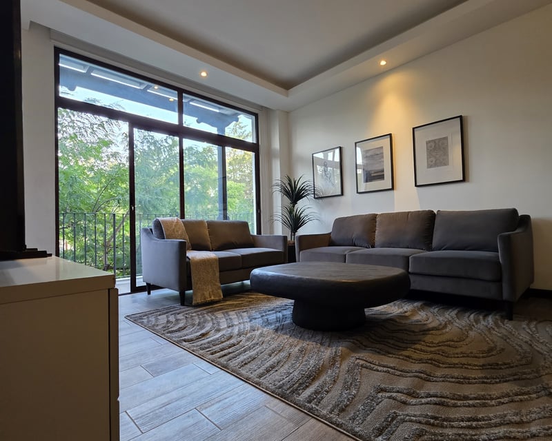 Apartamento amueblado en Alquiler Lirios de Cayala Z.16