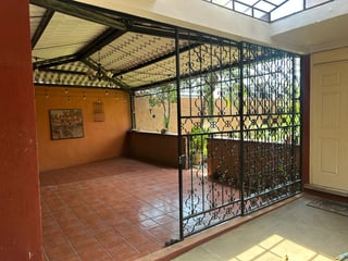 Casa familiar dentro de garita – Los Eucaliptos, San Miguel Petapa - Image 4