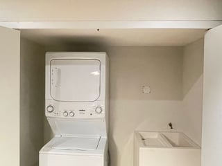 VENDO APARTAMENTO EN EVERO SAN MIGUEL PETAPA - Image 13