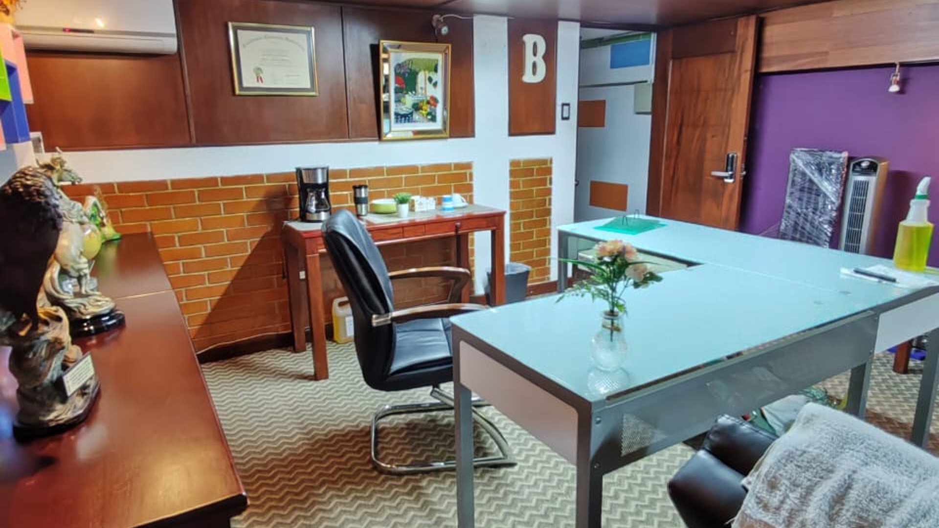 Edificio en renta o venta, sobre Calzada San Juan - Miniatura 7