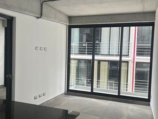 📍 APARTAMENTO EN VENTA – 2 HAB + BALCÓN | SHIFT CAYALÁ | ZONA 16 - 4