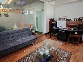 Edificio en renta o venta, sobre Calzada San Juan - 3