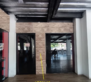 Local Comercial en Renta con Alta Exposición en VN