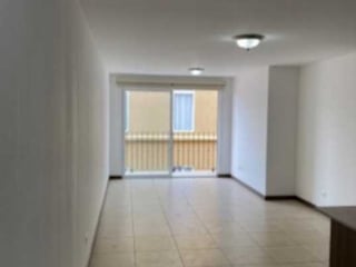 Venta de Apto. 3 habitaciones en Santa María de las Charcas zona 11 - 2
