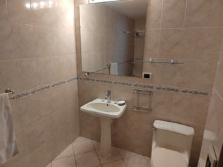 Apartamento en renta amueblado de 2 habitaciones zona 10 Ref-5394 - 5