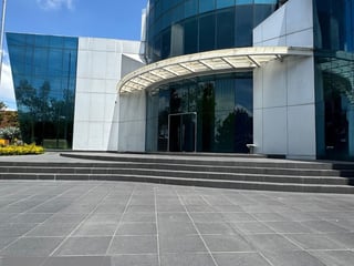 2 Edificios en Renta ideal para Universidades, Call Center u Oficinas CAES - Image 31