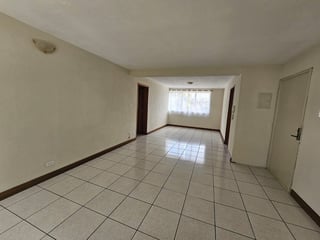 Apartamento en Renta - Capri Zona 9 - 4
