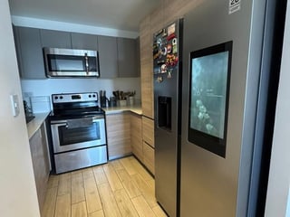 APARTAMENTO AMUEBLADO EN EDIFICIO PARQUE 10 ZONA 10 - 3