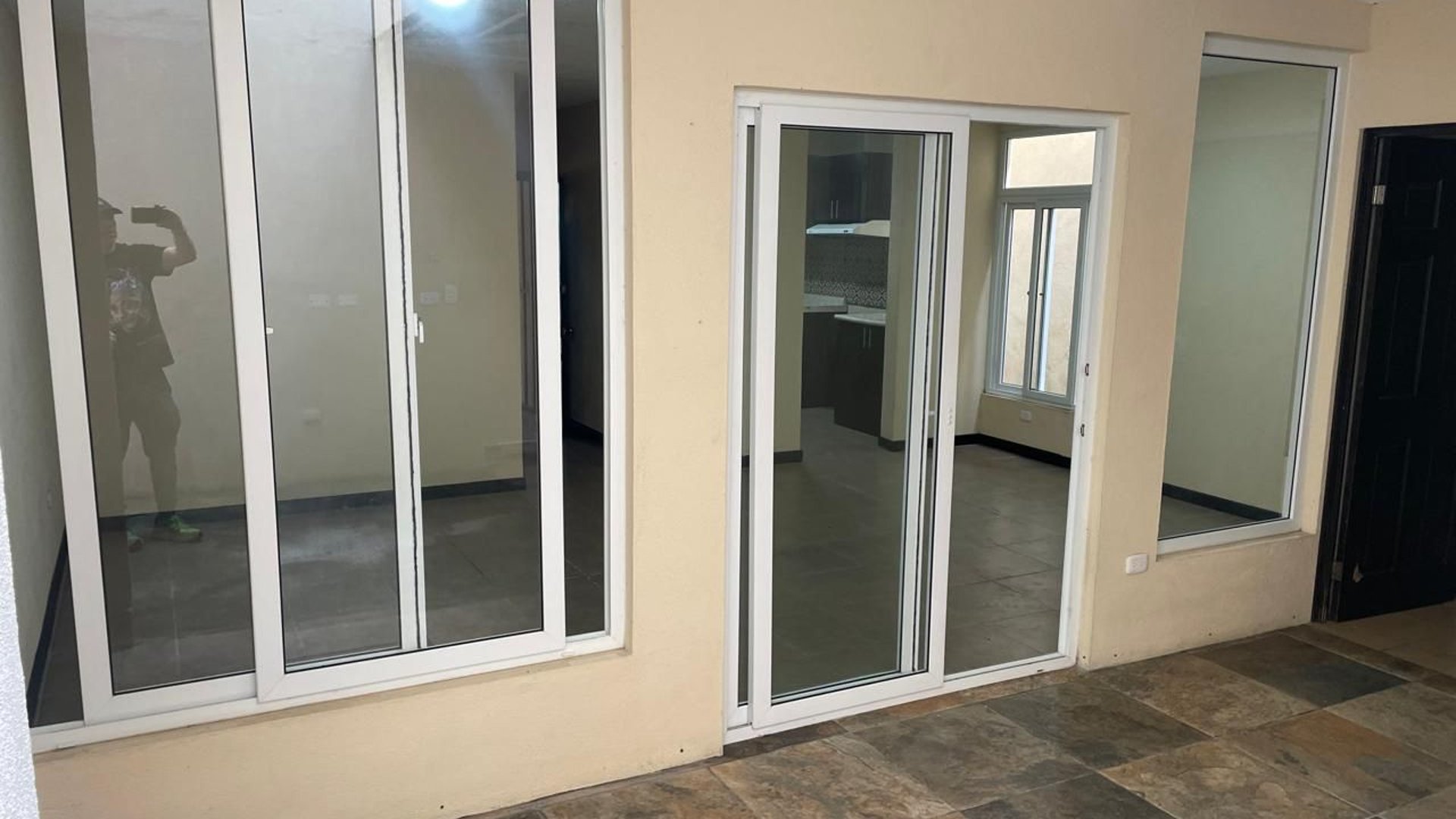 Casa en venta en Condominio Valle Real San Lucas Sacatepequez - Miniatura 4