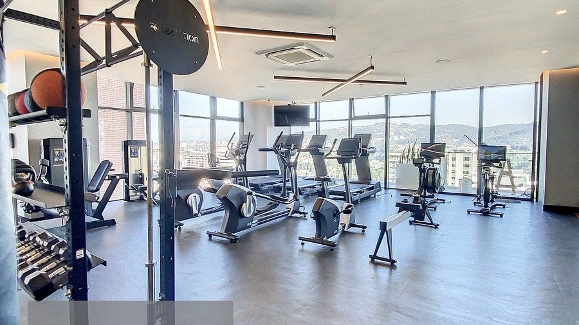 Apartamento en Venta o Alquiler – Edificio Echo, Zona 14 - Miniatura 10