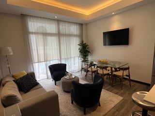 Vendo o rento Apartamento de 2 habitaciones en  Lirios  de Cayala 1 . zona 16 - 4