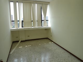 Oficina en Renta Centro Empresarial zona 10 Guatemala - 3