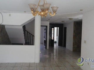 Venta de Casa Grande en Condominio  Terravista - 5