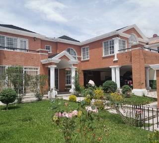 Casa en Renta y Venta zona 16 / La Montaña