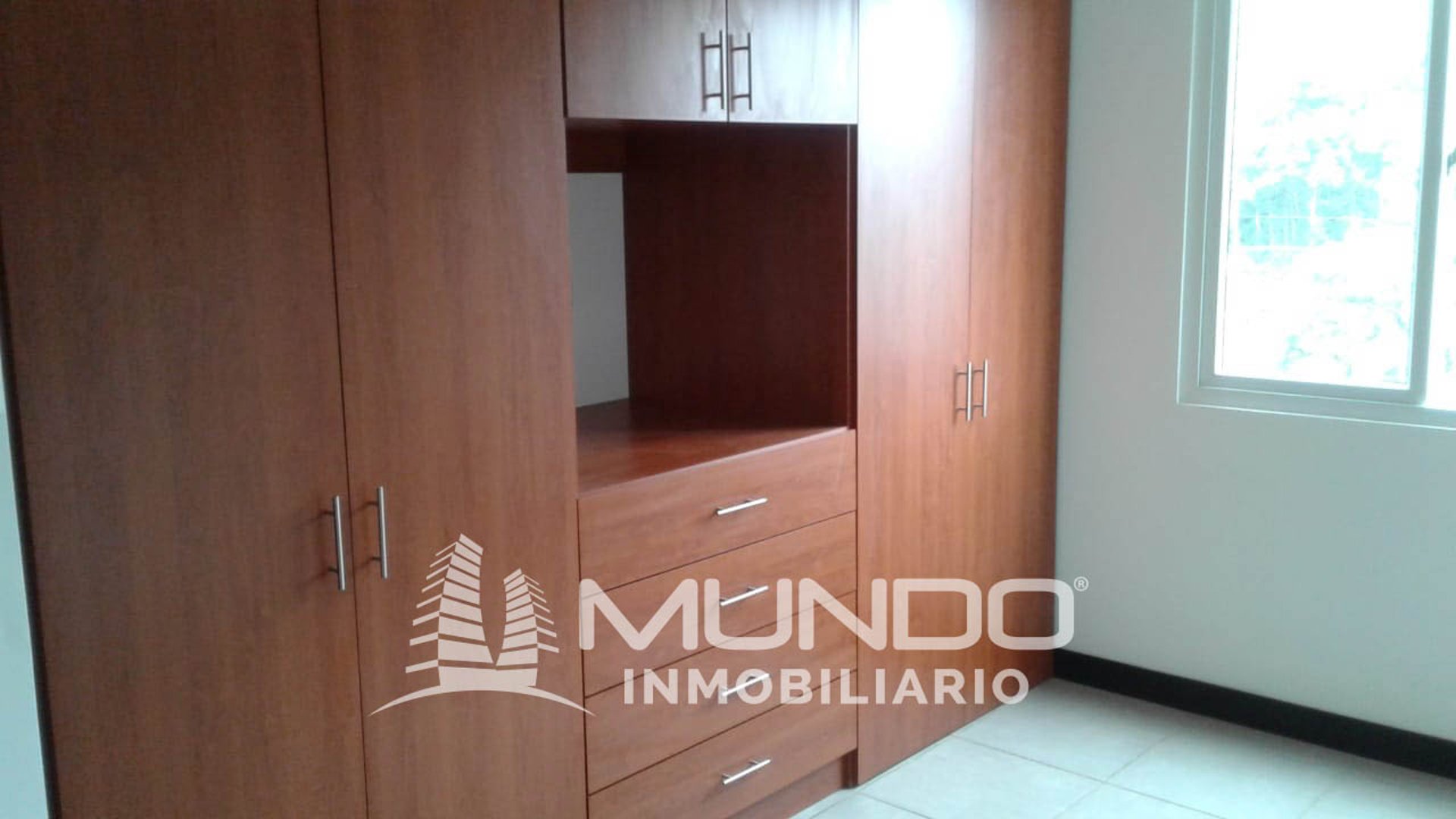 APARTAMENTO EN RENTA EN ZONA 16 VISTA HERMOSA IV - Miniatura 2