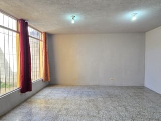 Casa en Venta Pinares de San Cristóbal Zona 8 de Mixco - Image 8