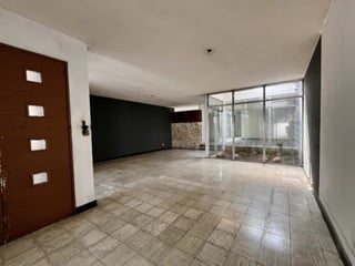 Casa Comercial En Renta Sobre Avenida Las Americas Z 13 - 3