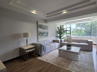 Amplio Apartamento en venta en zona 10 Guatemala - 3