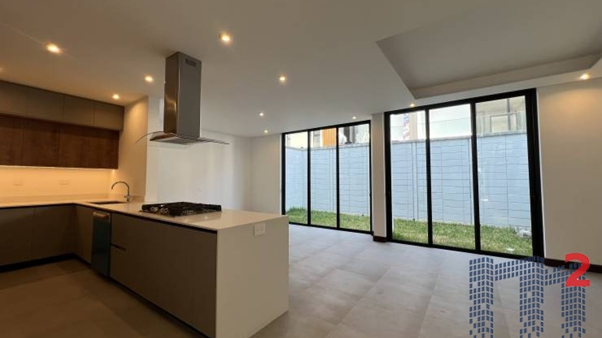 Casa en Renta, Zona 10 (R10170) - Miniatura 2