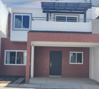CASA EN ALQUILER EN VISTAS DE CAPELO KM 23.5