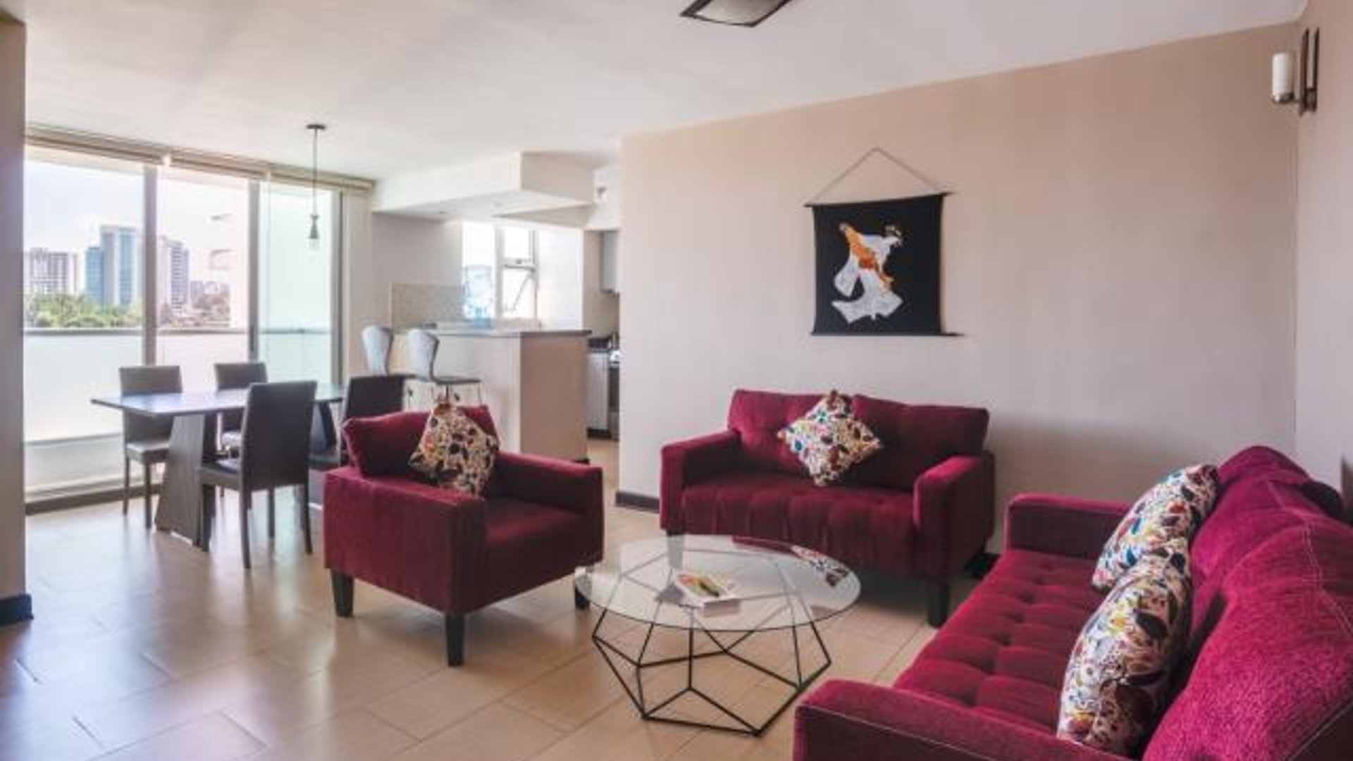 ALQUILO APARTAMENTO EN ZONA 14  CONDADO LA VILLA DE 3 DORMITORIOS AMUEBLADO