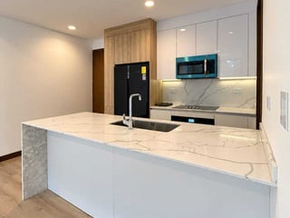 APARTAMENTO NUEVO EN ALQUILER 📍 Edificio Ferre Diez, Zona 10 - 5