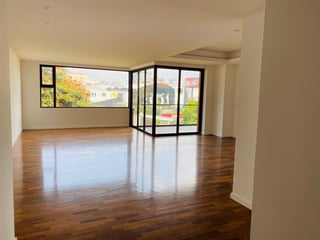 Apartamentos en Renta zona 10 / Lucca - Image 1
