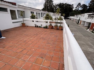 Casa en venta o alquiler en Santa Amelia 2, zona 16 - 2