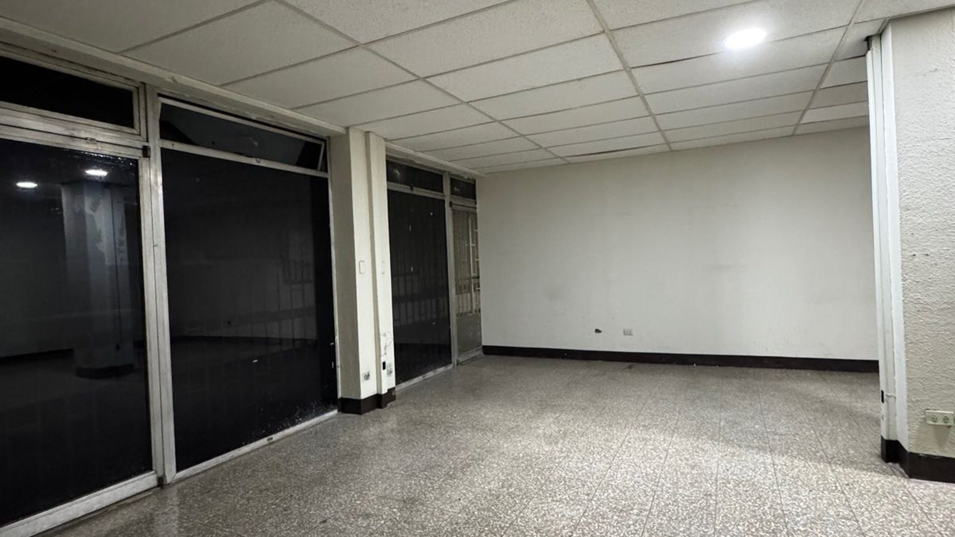 Edificio en Venta / Renta zona 4 - Miniatura 28