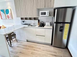 Alquilo Lindo Apartamento Amueblado y Equipado para estrenar zona 13 - 4