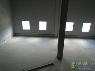 Ofibodega en Venta al final de Calzada Roosevelt - 4