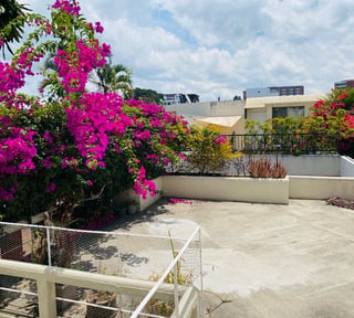 CASA EN VENTA O RENTA EN ZONA 14 CONDOMINIO 5-13 EN LA VILLA