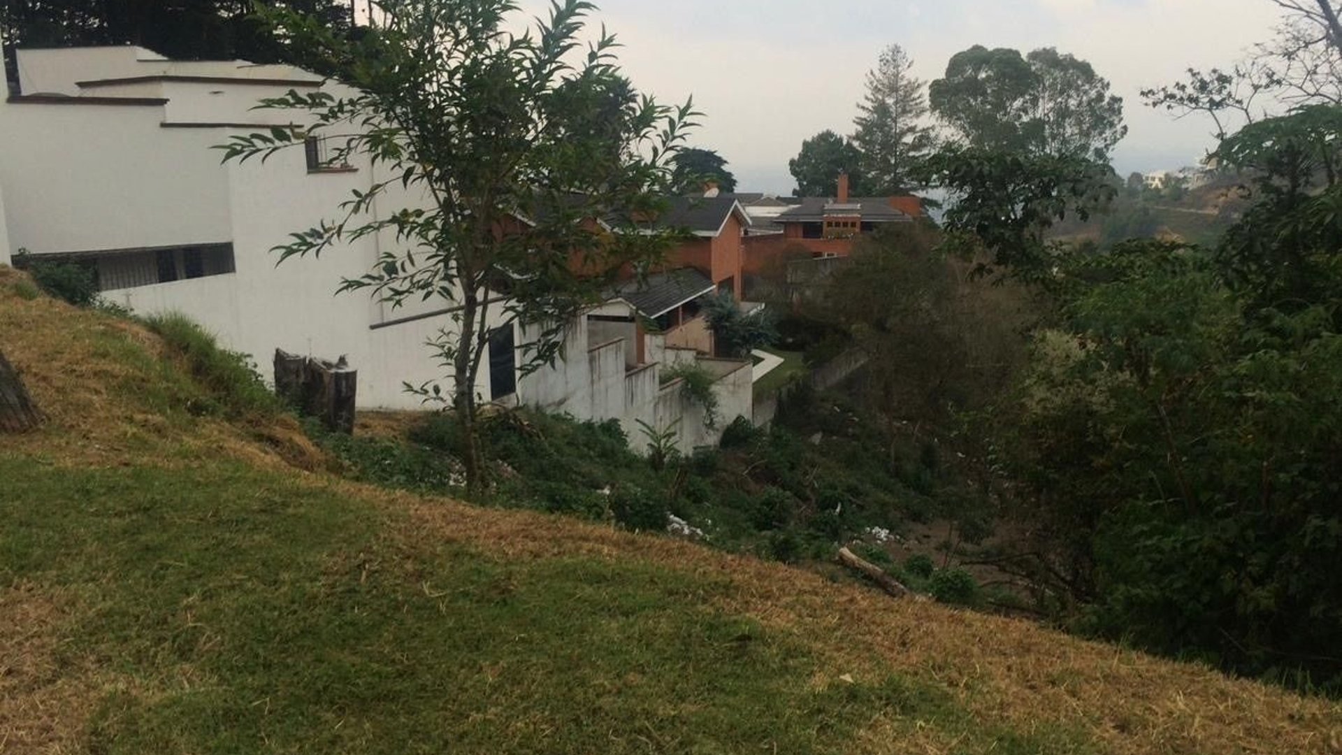 MONTEBELLO 2/ Terreno en Venta , CES