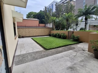 Apartamento- estudio amueblado en alquiler en Zona 10 - Image 13