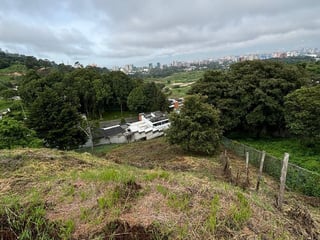 Venta de terreno en La Montaña zona 16 - 5