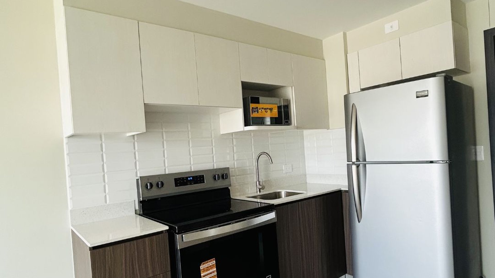 Apartamento en renta cerca del Irtra petapa en zona 12 - Miniatura 2