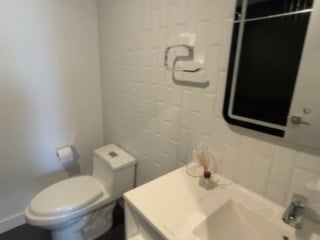 APARTAMENTO EN EDIFICIO GRANAT ZONA 4 - 4